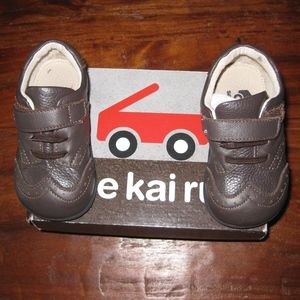 See Kai Run Size 6 Bennet' Wing Tip Sneaker